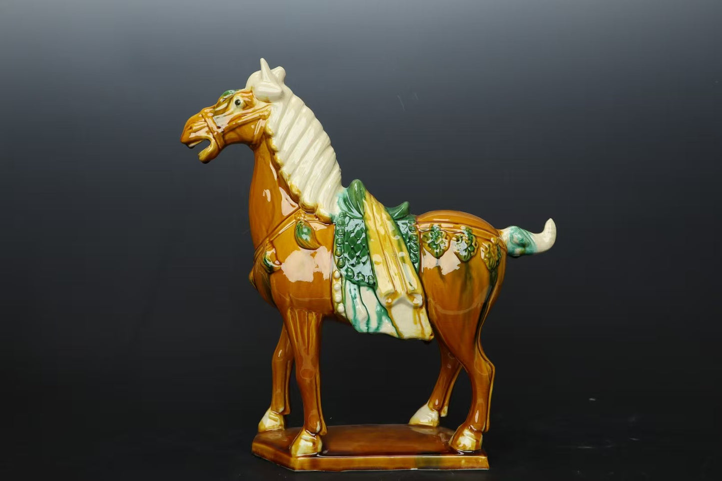 high-grade arts and crafts sculpture pottery painting ornament horse colorful black green blue