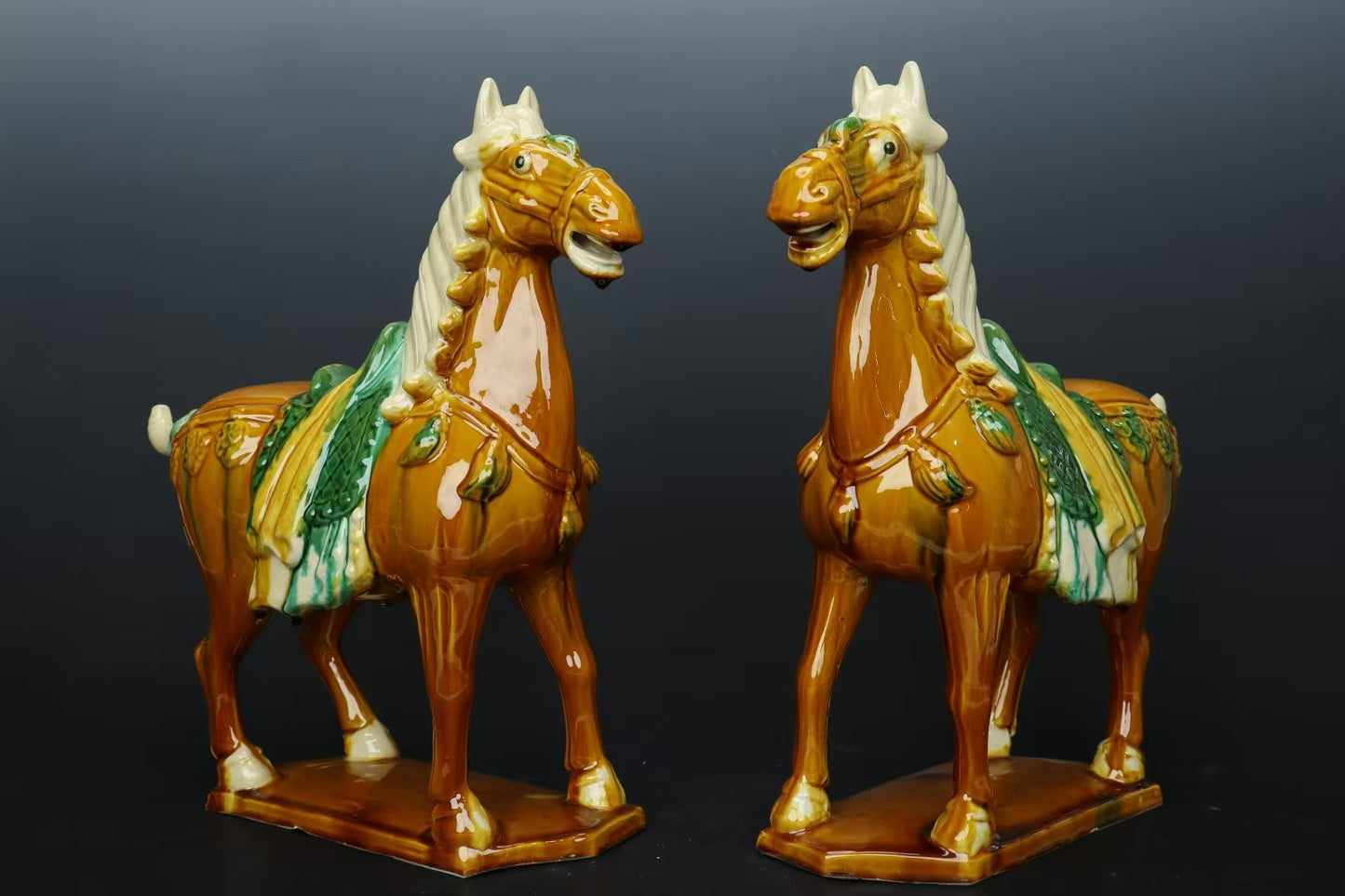 high-grade arts and crafts sculpture pottery painting ornament horse colorful black green blue